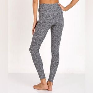 Beyond Yoga
Spacedye High Waist Legging Black/White (Long) Size Large